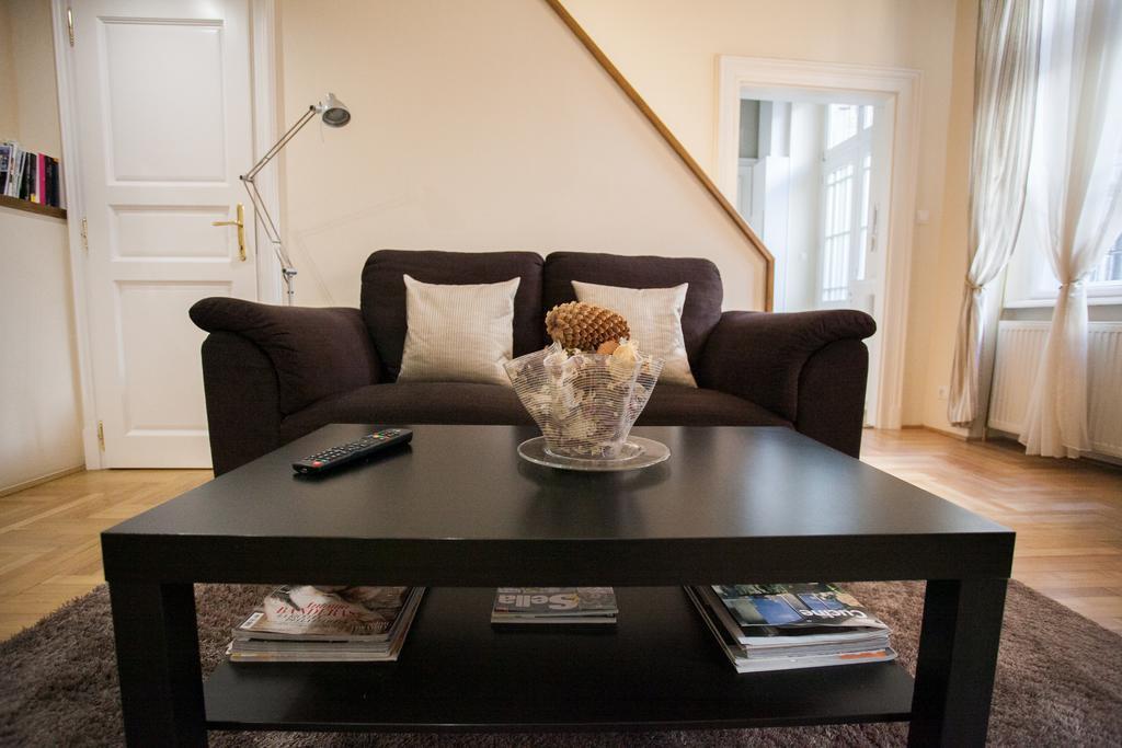 Agora Apartment Budapest Kültér fotó