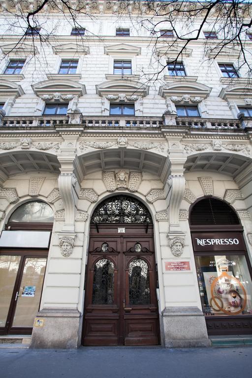 Agora Apartment Budapest Kültér fotó