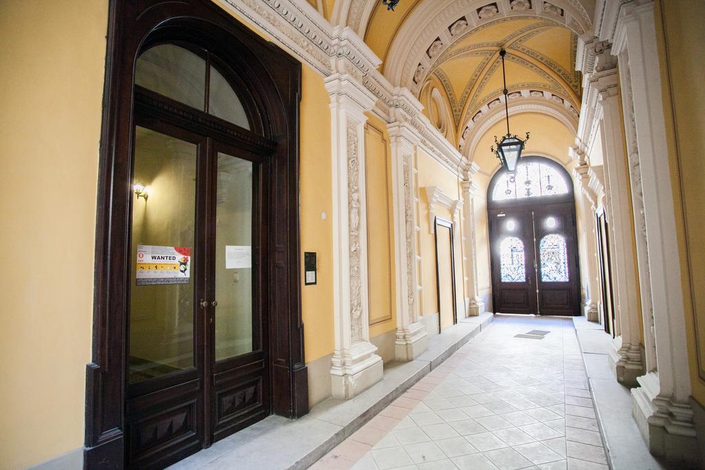 Agora Apartment Budapest Kültér fotó