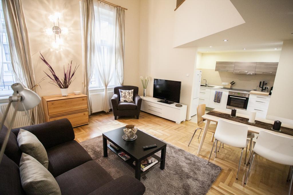 Agora Apartment Budapest Kültér fotó